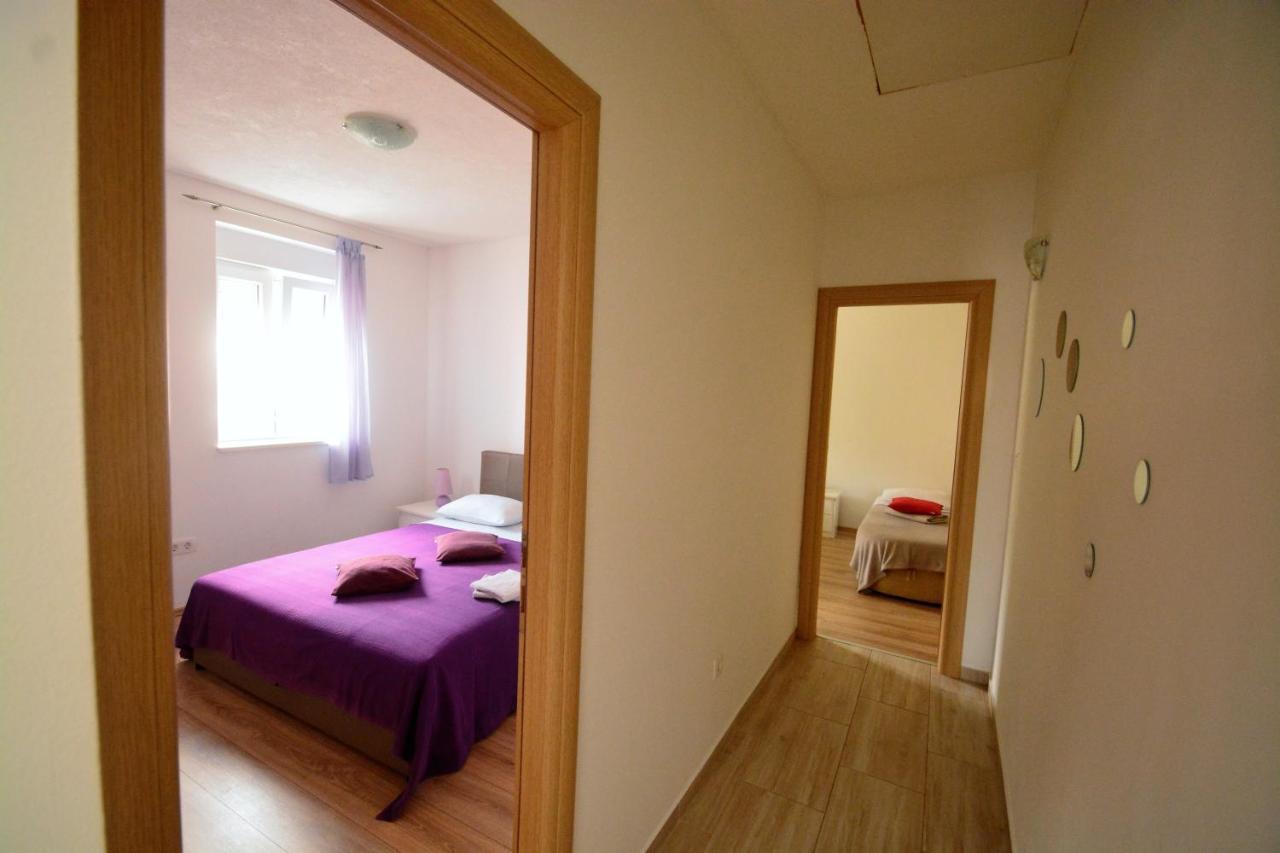 Kala And Tina Apartments Podstrana Esterno foto