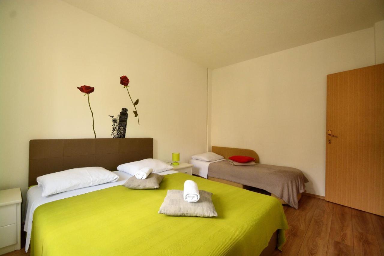 Kala And Tina Apartments Podstrana Esterno foto